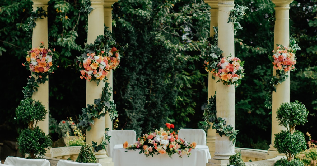 Documentary Wedding Photography: Telling the Truth Today