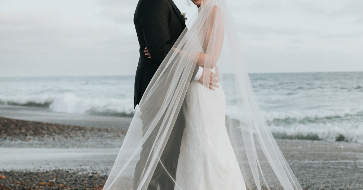 Pre-Wedding Photoshoot Ideas That Actually Feel Like You